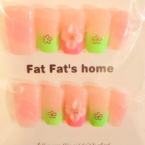 Pink and Green Floral Nail Set